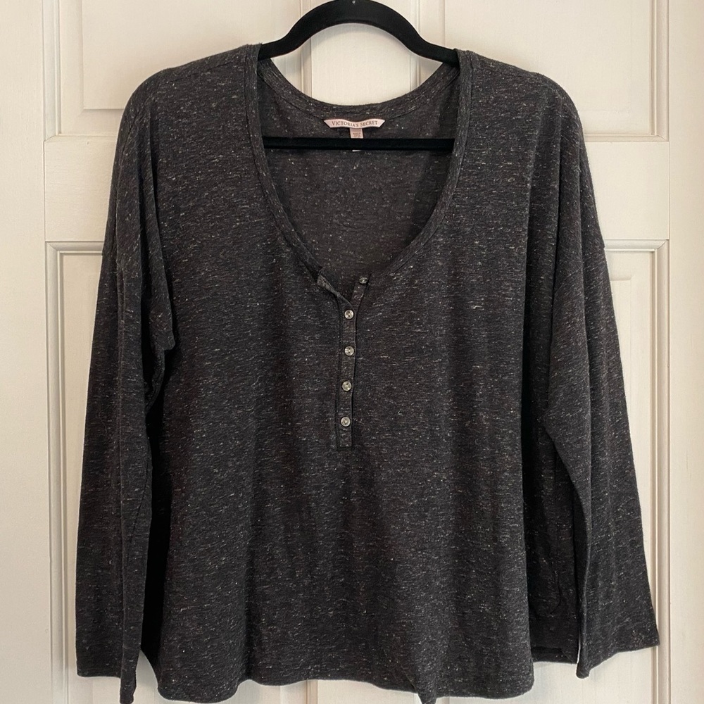 Victoria's Secret Sexy Black Heather V-Neck Quarter Button Down Top Lg Petite A - Picture 1 of 7